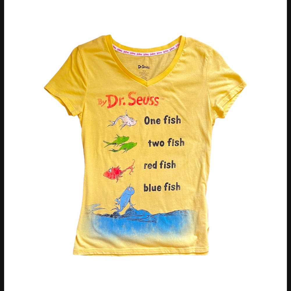 4/$20 Dr. Seuss 1 Fish 2 Fish Tshirt